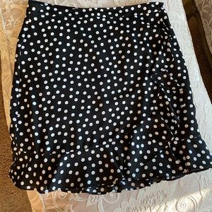 NWOT Karl Lagerfeld Skirt